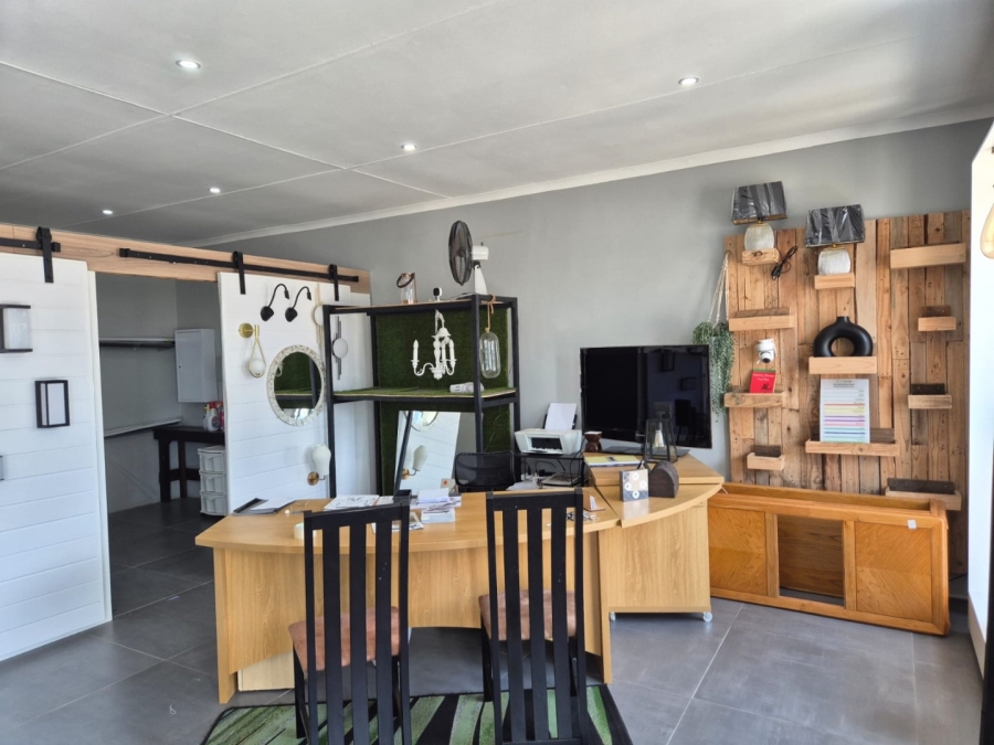 To Let Commercial Property for Rent in George Central Western Cape